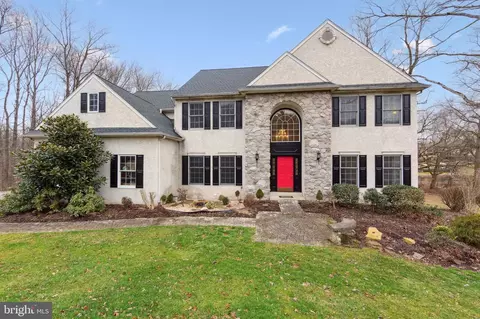6 Fox Run Rd, Chester Springs, PA 19425