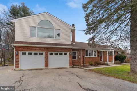 203 W King St, Malvern, PA 19355