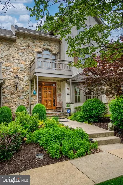 218 Cambridge Chase Chase #19, Exton, PA 19341