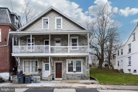 216 Bradford Ave, Downingtown, PA 19335