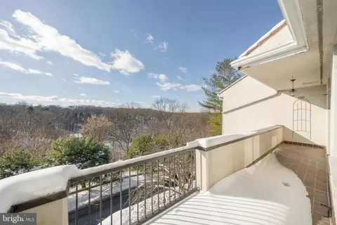 Exterior - 5 Gevrey, Devon, PA 19333 photo 4 of 10