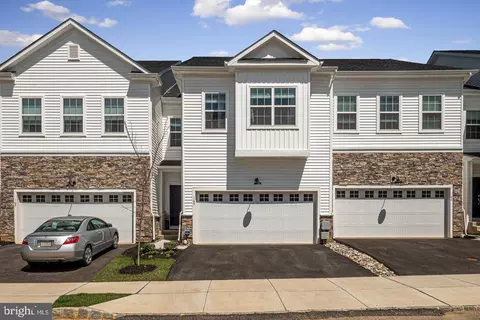165 Livingston Ln, Exton, PA 19341