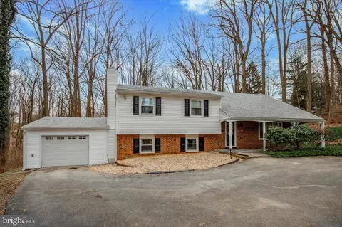 27 Bodine Rd, Berwyn, PA 19312