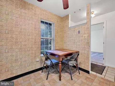 127 Valley Stream Cir, Chesterbrook, PA 19087 photo 12