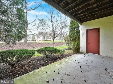 127 Valley Stream Cir, Chesterbrook, PA 19087 photo 24