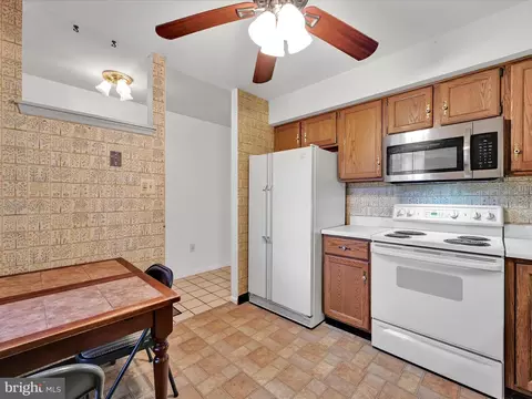127 Valley Stream Cir, Chesterbrook, PA 19087 photo 11