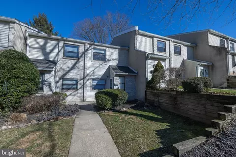 2027 Valley Dr, West Chester, PA 19382