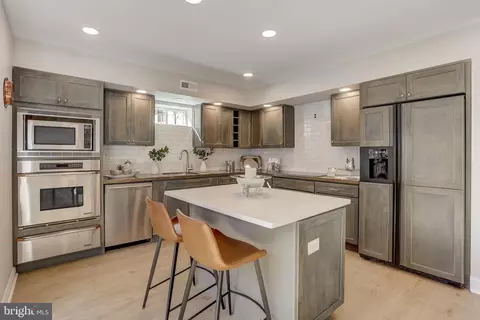 Kitchen - 30 Sugar Knoll Dr, Devon, PA 19333 photo 3 of 5