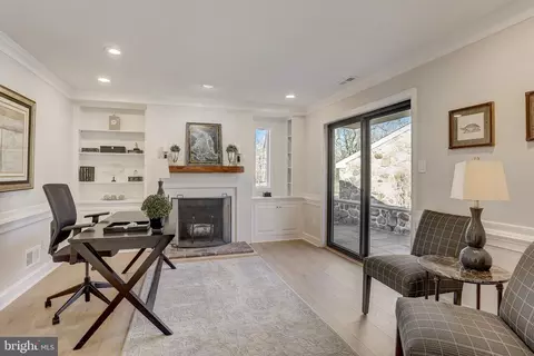 Living - 30 Sugar Knoll Dr, Devon, PA 19333 photo 4 of 6