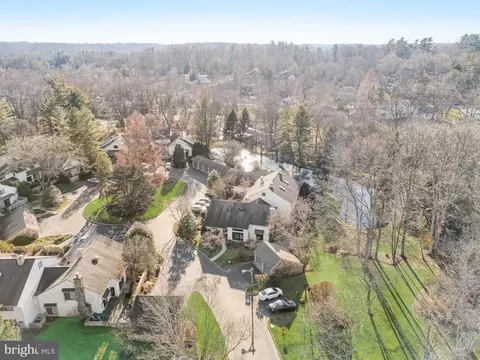 View/Area - 30 Sugar Knoll Dr, Devon, PA 19333 photo 3 of 8
