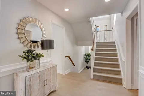 Entry Way - 30 Sugar Knoll Dr, Devon, PA 19333 photo 3 of 4