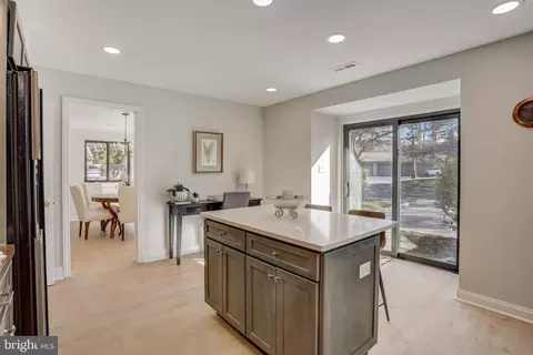 Kitchen - 30 Sugar Knoll Dr, Devon, PA 19333 photo 2 of 5