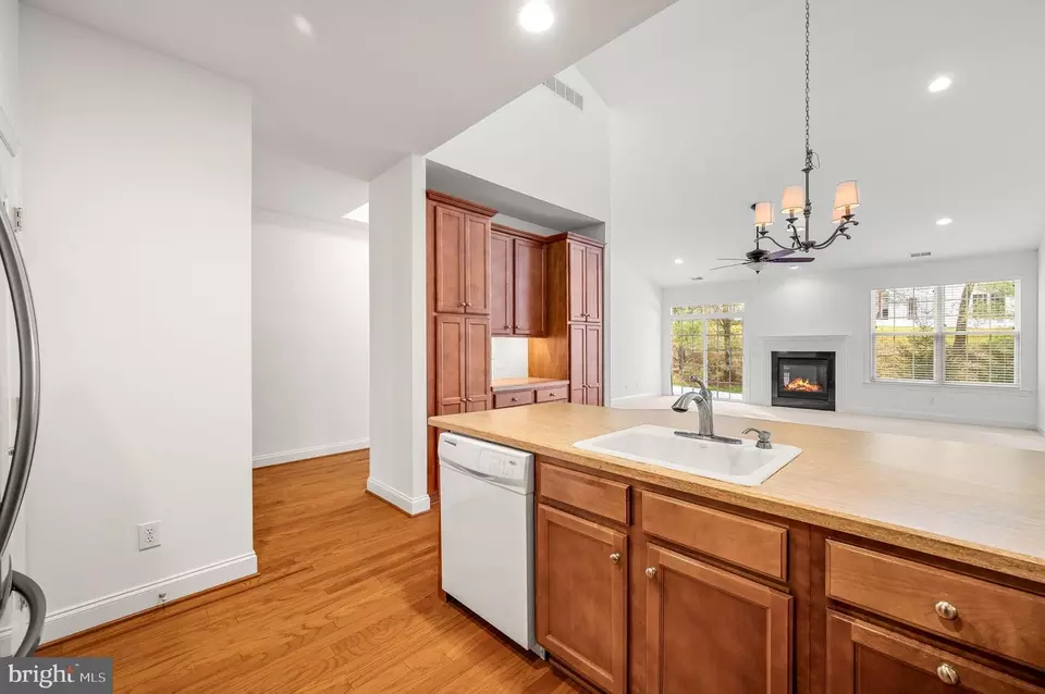 Kitchen - 604 Strawbridge Ln, West Grove, PA 19390 photo 6 of 6