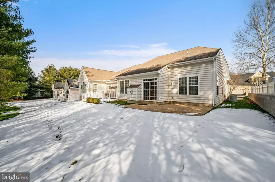 Exterior - 604 Strawbridge Ln, West Grove, PA 19390 photo 8 of 11
