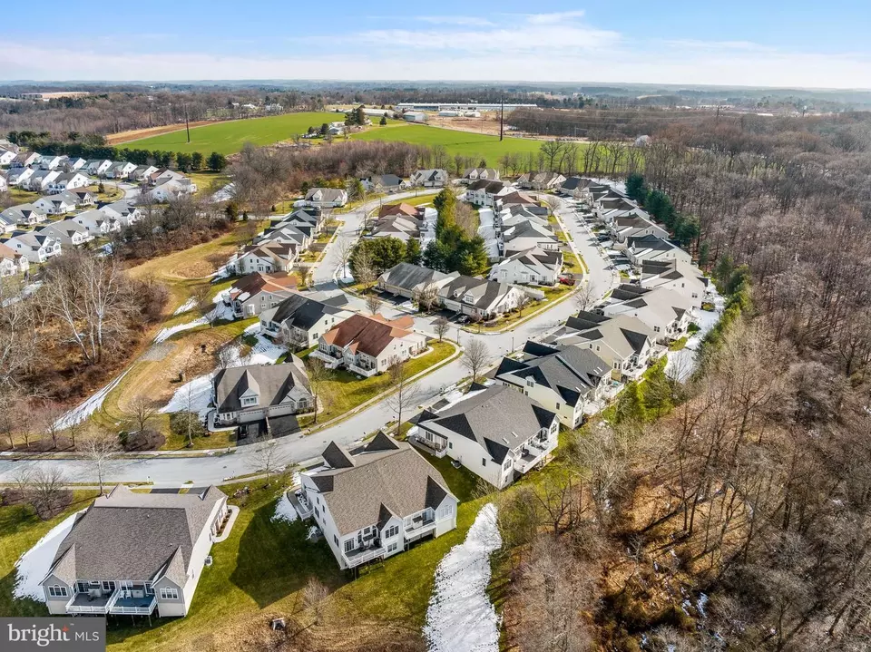 View/Area - 604 Strawbridge Ln, West Grove, PA 19390 photo 5 of 8