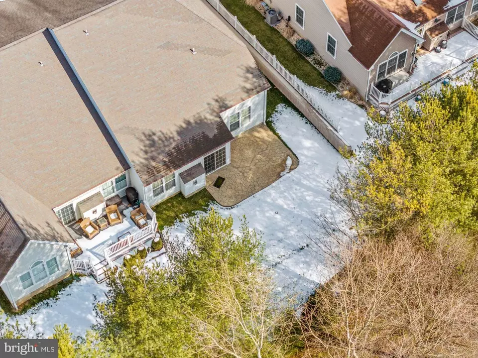 Exterior - 604 Strawbridge Ln, West Grove, PA 19390 photo 9 of 11