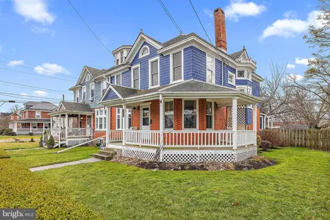 544 Broad St, Oxford, PA 19363