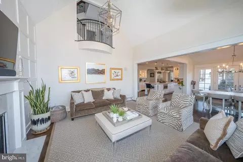 Living - 419 Pugh Rd, Wayne, PA 19087 photo 7 of 17