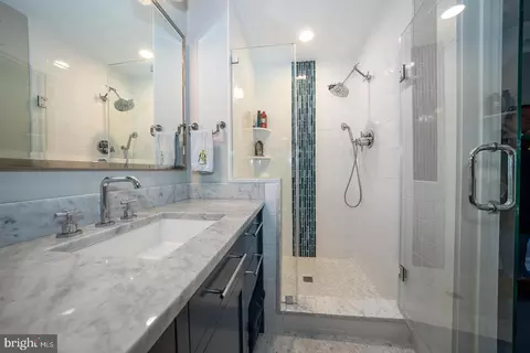 Bath - 419 Pugh Rd, Wayne, PA 19087 photo 10 of 13