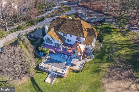 View/Area - 419 Pugh Rd, Wayne, PA 19087 photo 2 of 2
