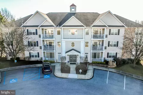 310 Victoria Gardens Dr, Kennett Square, PA 19348