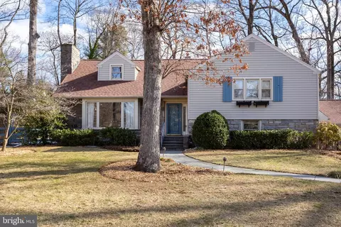 1 Princeton Rd, Wayne, PA 19087