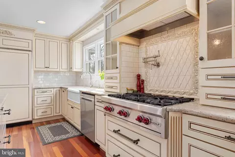 Kitchen - 150 Kynlyn Rd, Radnor, PA 19087 photo 3 of 4