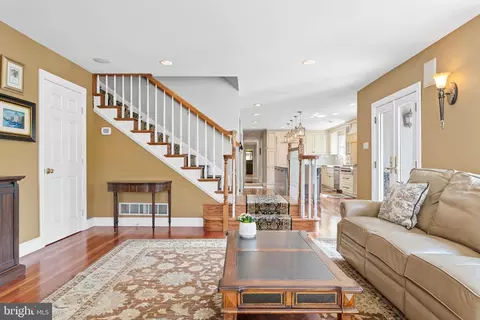 Living - 150 Kynlyn Rd, Radnor, PA 19087 photo 2 of 2