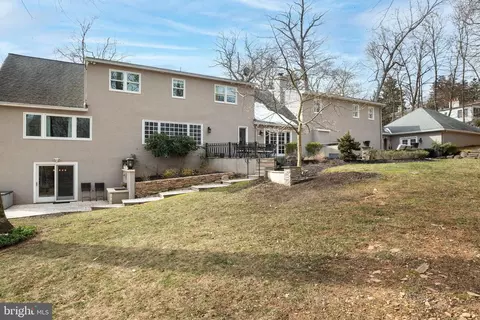 Exterior - 150 Kynlyn Rd, Radnor, PA 19087 photo 4 of 10