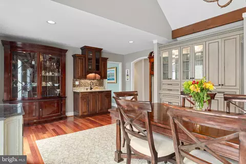 Dining - 150 Kynlyn Rd, Radnor, PA 19087 photo 2 of 3