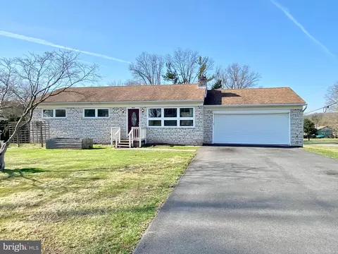 1826 E Cedarville Rd, Pottstown, PA 19465