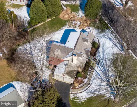 Exterior - 126 Penn Rd, Wayne, PA 19087 photo 11 of 15