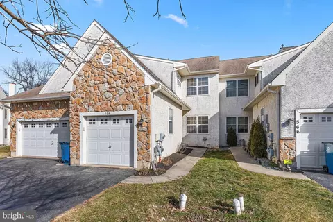 564 Cork Cir, West Chester, PA 19380