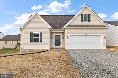 228 Flintwood Dr #48, Oxford, PA 19363