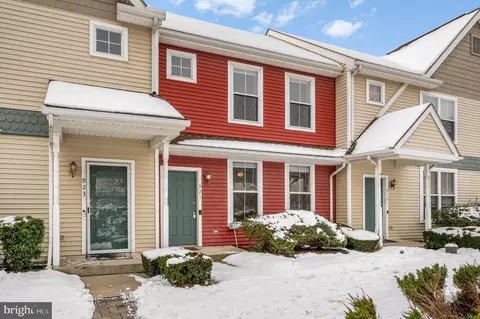 921 Boundry Ct #M77, Coatesville, PA 19320