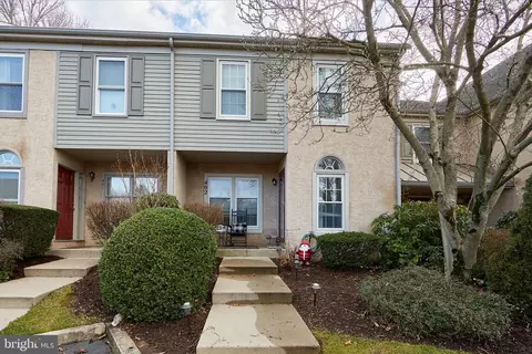 402 Cumbrian Ct, West Chester, PA 19382
