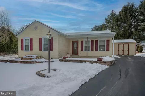 34 Cambridge Ct, Downingtown, PA 19335