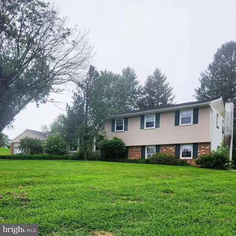 322 Rosehill Rd, West Grove, PA 19390