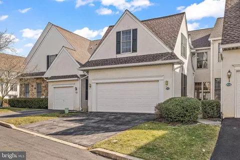 903 Whispering Brooke Dr, Newtown Square, PA 19073