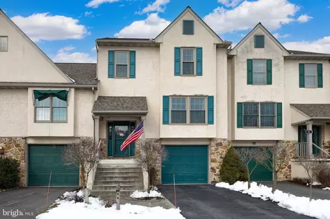 58 Saddler Dr, Elverson, PA 19520