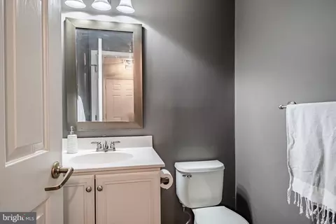 Bath - 12 Buttonwood Dr, Exton, PA 19341 photo 1 of 2