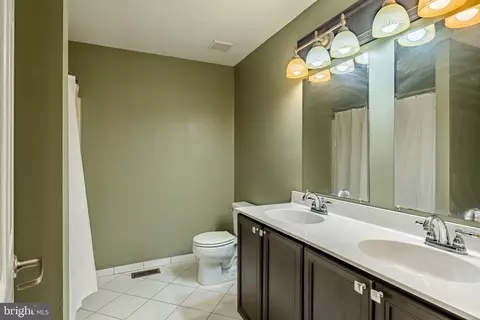 Bath - 12 Buttonwood Dr, Exton, PA 19341 photo 2 of 2