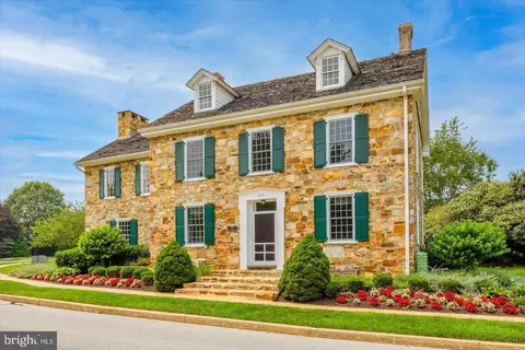 Exterior - 12 Buttonwood Dr, Exton, PA 19341 photo 10 of 10