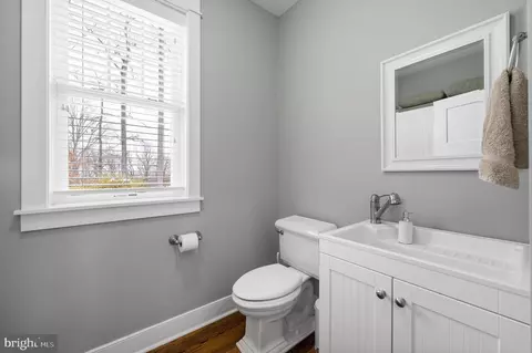 Bath - 54 Pugh Rd, Wayne, PA 19087 photo 7 of 7
