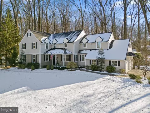 54 Pugh Rd, Wayne, PA 19087