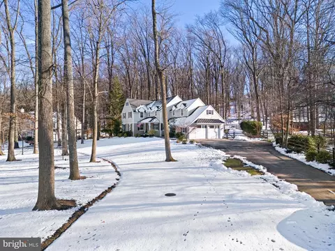 View/Area - 54 Pugh Rd, Wayne, PA 19087 photo 3 of 3