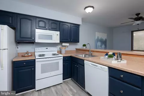 200 Winding Way #J27, Downingtown, PA 19335