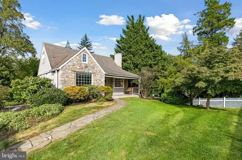 24 E Central Ave, Paoli, PA 19301