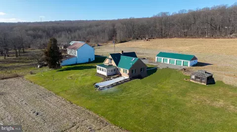 250 Fieldstone Rd, Honey Brook, PA 19344