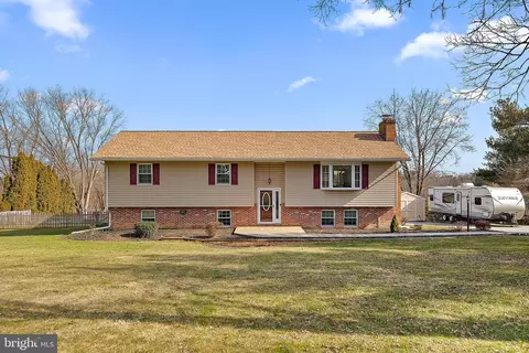 108 King James Cir, Oxford, PA 19363